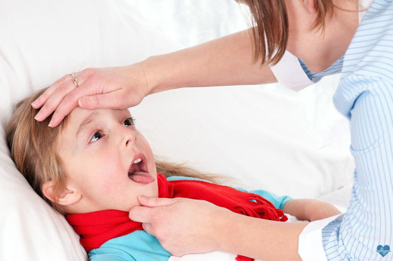 Viêm họng cấp ở trẻ