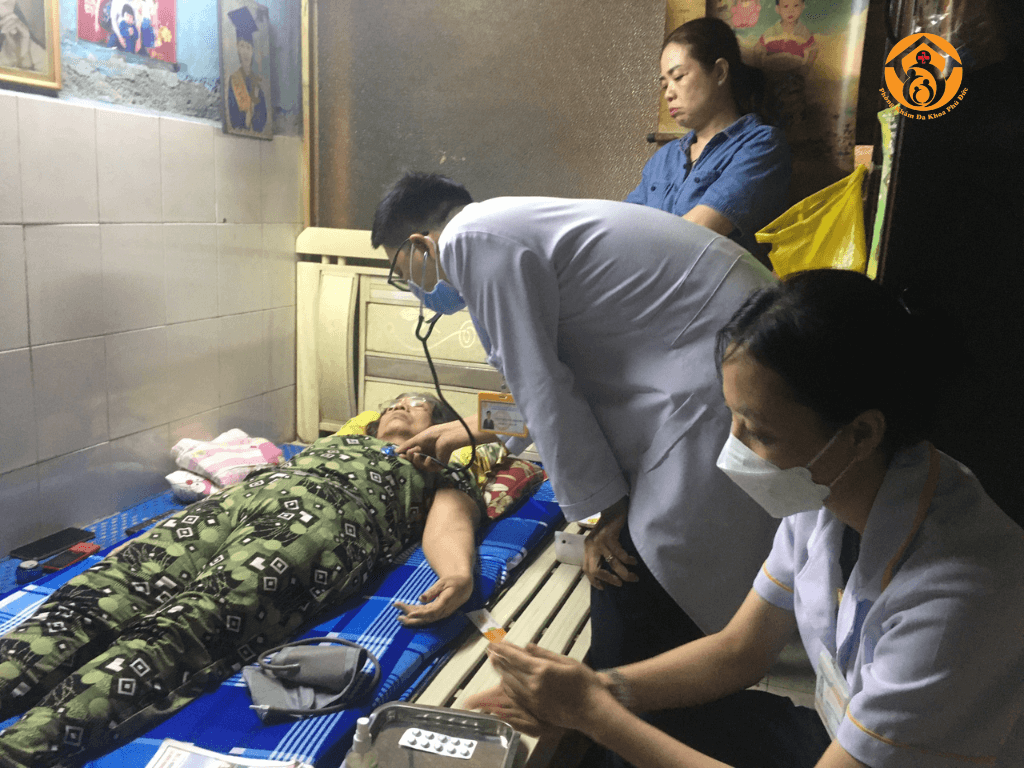 Khám bệnh tại nhà